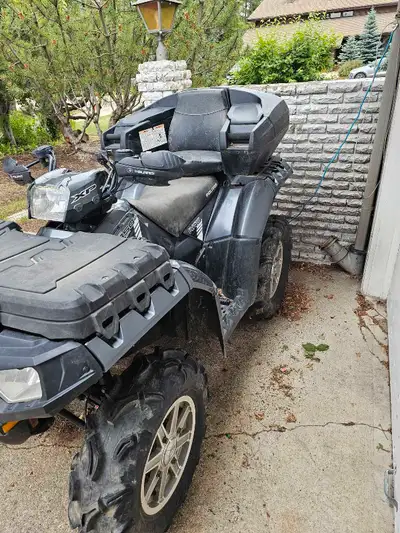 2014 sportsman 850xp 168hrs 1801 kms (1119 miles) Dalton clutch kit Front Demon axles 28" zilla tire...