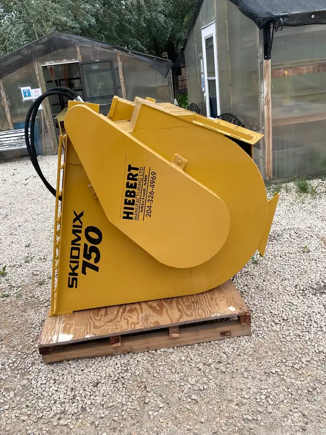 CEMENT  MIXER “QUICK ATTACH CONCRETE  MIXER” in Other Business & Industrial in Winnipeg - Image 8