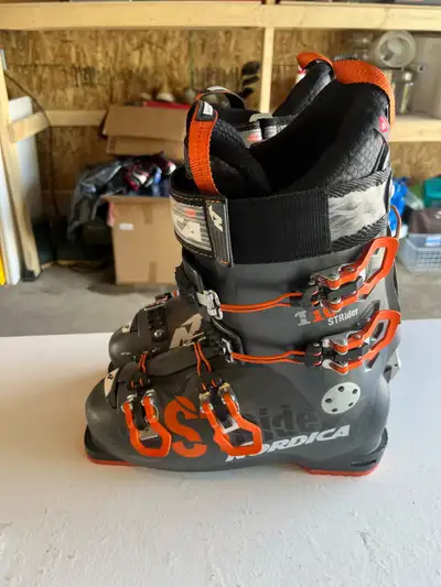 Nordica STRider 100 ski boots, View more