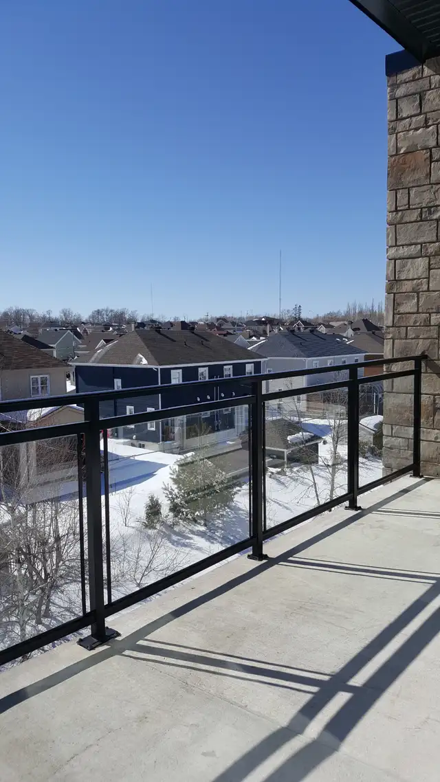 Superbe condo d'exception spacieux et très éclairé de type 4½ in Long Term Rentals in Lévis - Image 9