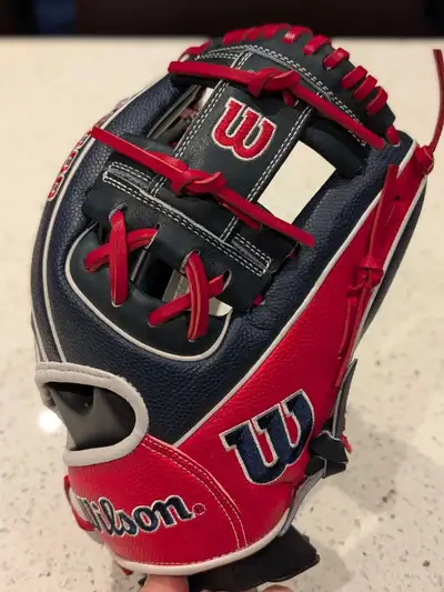 NEW Wilson A2000 GOTM 1786 11.5", View more