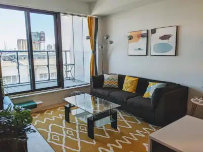 Fully furnished 2-bedroom + den condo in downtown Toronto