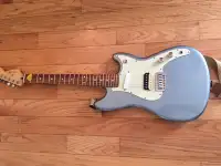 Fender Duo Sonic Guitar