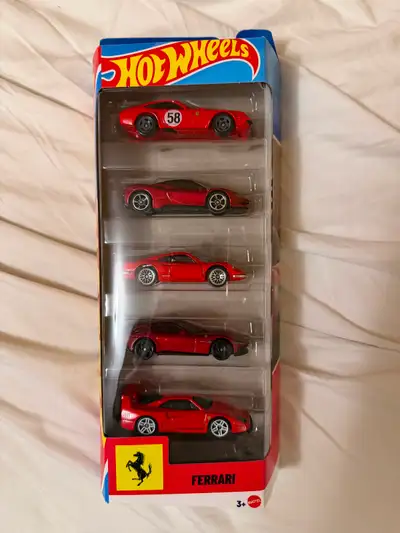 Hot wheels Ferrari 5 pack Dino SF90 365 GTB4 C 12CILINDRI F40, View more