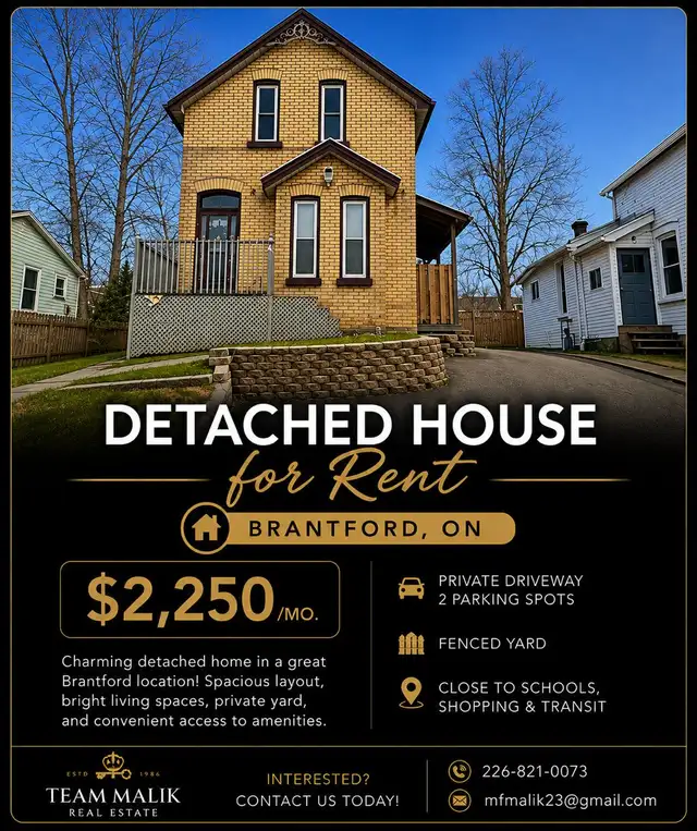 Large Backyard Cozy Home Brantford
