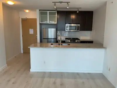 2 Parking Stalls! 2-Bedroom Condo at Brentwood