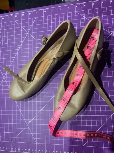 Beige Tap shoes size 7, View more