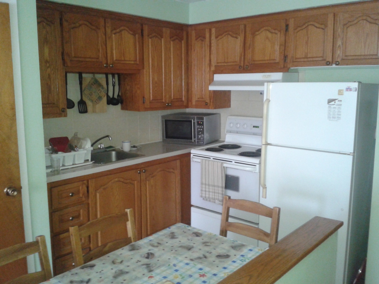 Chambre meublée non-fum. 1 coloc-750$-métro, plaza,2 parcs — photo 3