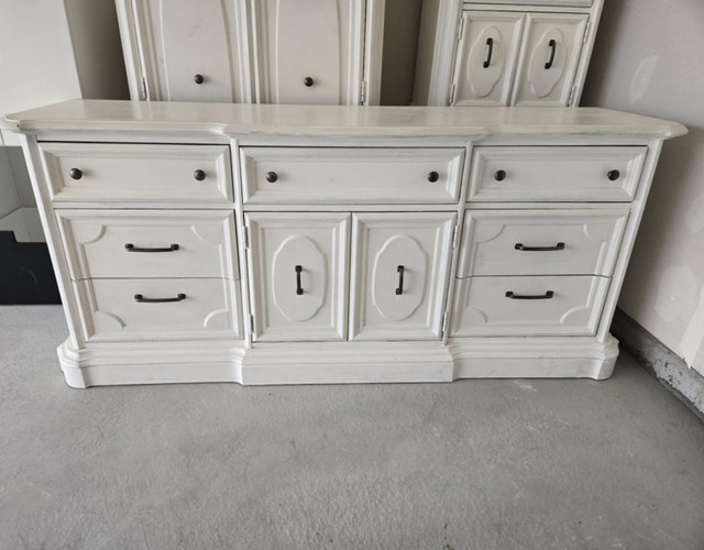 Solid wood refinished dresser set in Dressers & Wardrobes in Strathcona County - Image 2