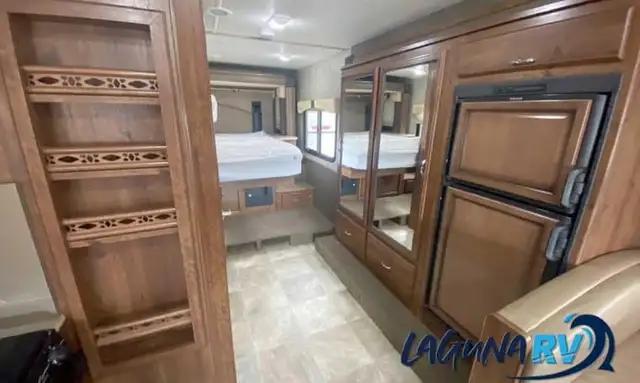 Fleetwood Storm 2014 in RVs & Motorhomes in Rouyn-Noranda - Image 7