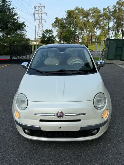 2012 Fiat 500 Lounge – Only 72,300 KM – $5,500 Selling my 2012 Fiat 500 Lounge Automatic with only 7...