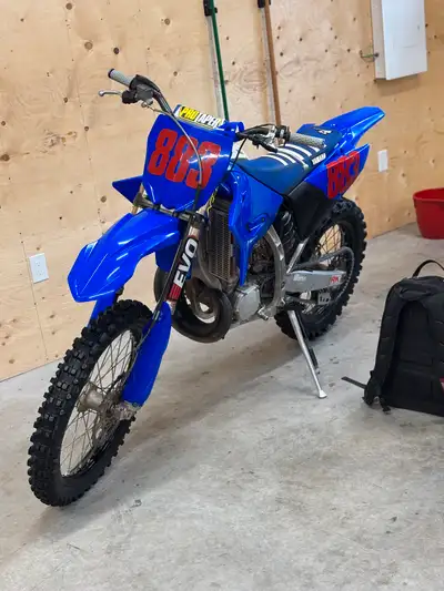 Got a 2017 yz250x for sale or trade for 250 2 stroke motocross bike -apex racing head -suspension do...