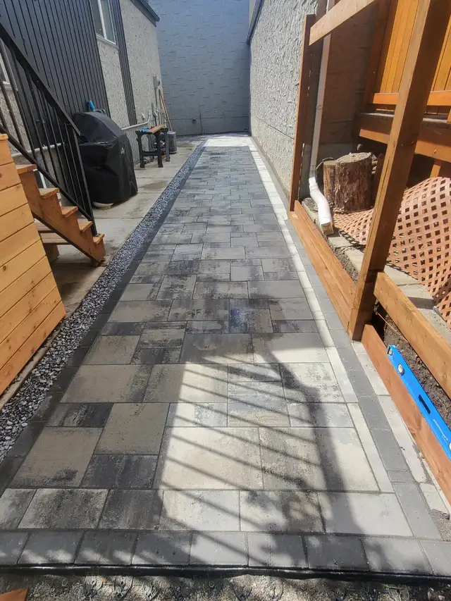 Landscaping services531194401354557441