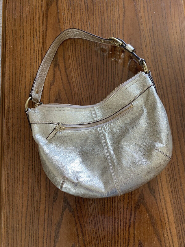 Coach Bag(Gold Colour) in Women's - Bags & Wallets in Regina - Image 2