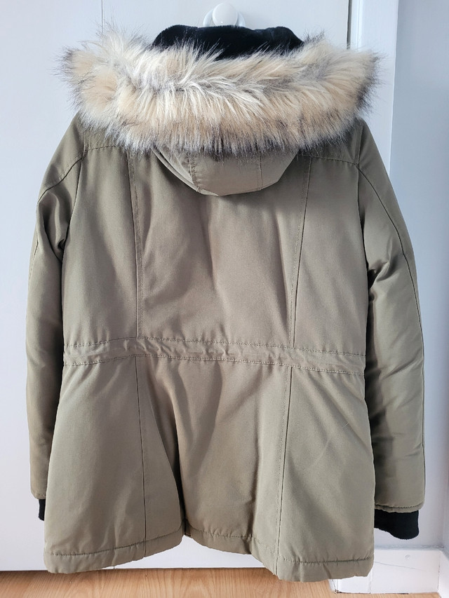 Manteau d'hiver pour jeune fille! dans Enfants et jeunesse  à Granby - Image 2