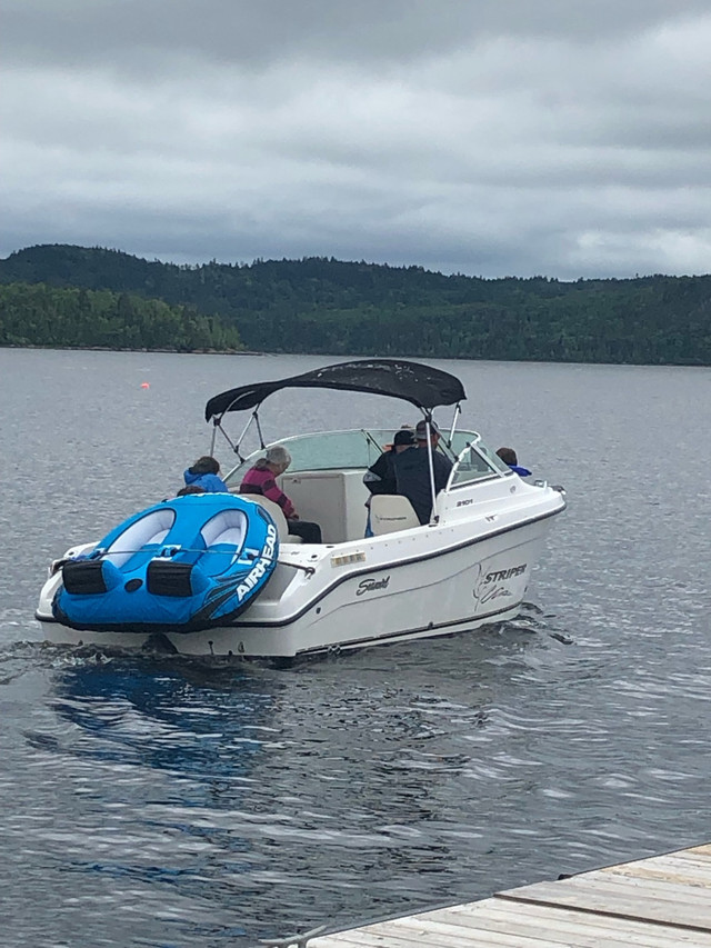 2003 21’ Striper SeaSwirl Sport Bowrider Boat in Personal Watercraft in Saint John - Image 3