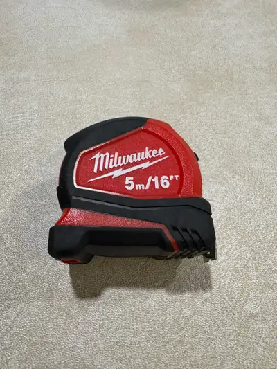 Milwaukee 4932459595 Pro Compact Tape Measure C5-16/25, Red, 5m/, View more
