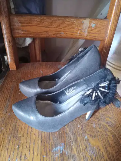 Talons-haut 8 (38.5), View more