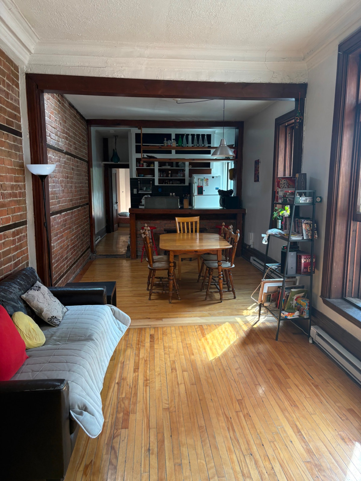 1000sq ft apt - 2 Rooms for Rent – Downtown Montréal — photo 1