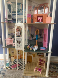 Vintage Barbie Townhouse