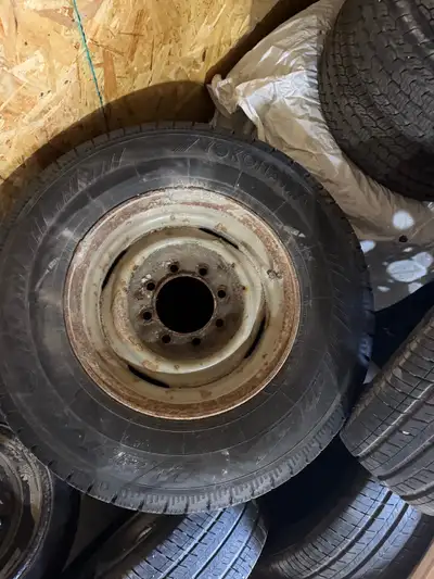 Great condition winter tires. These were on an E250. The vehicle had to be taken off the road and th...