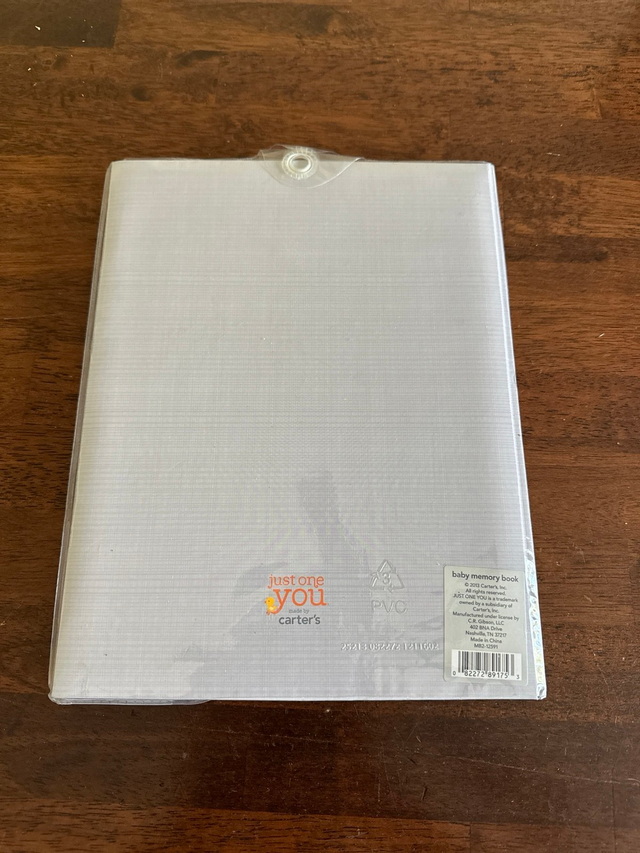 NEW Carters Baby Memory Book in Non-fiction in City of Toronto - Image 3