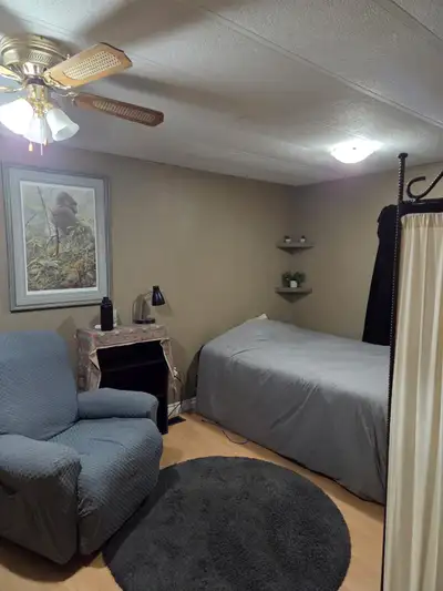 North red deer, small home shared with quiet working individuals. Must be clean, courteous and respe...