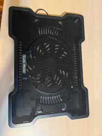 Laptop cooling pad with USB