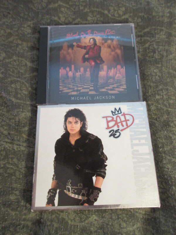 Lot of 7 Cds:  Michael Jackson $25 in CDs, DVDs & Blu-ray in Timmins - Image 4
