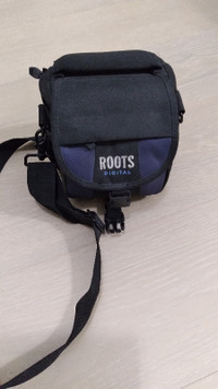 Roots Camera bag