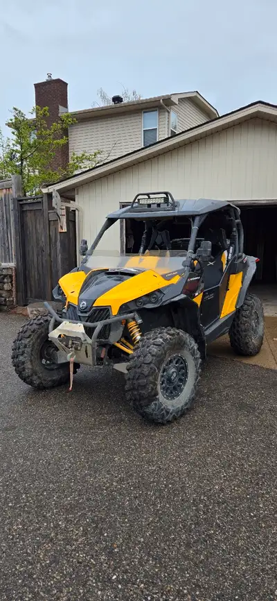 2015 Can Am Maverick XMR, all services up to date, winch, solid doors, and cargo box. 2061kms, comes...