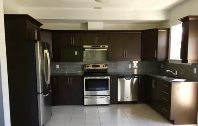Fairmount! 4+bed, 4 bath! Jan.1