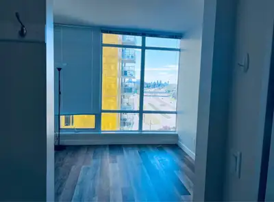 University City (Brentwood) - 2 Bed/2 Bath Unit avail 1st Aug 25