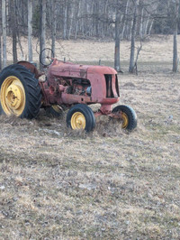 Cockshutt 40 antique tractor 