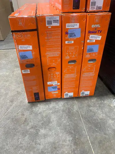 Smart TV ONN 43" For Sale 4K UHD LED HDR (100012584), View more