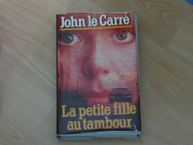 JOHN LE CARRÉ     LA PETITE FILLE AU TAMBOUR dans Autre  à Longueuil/Rive Sud