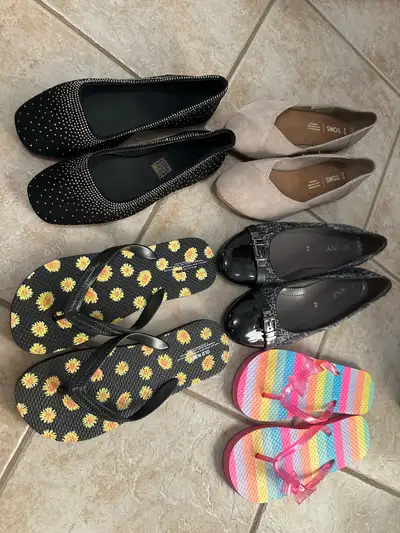 Brandnew Women’s flats shoes slippers,boots, View more