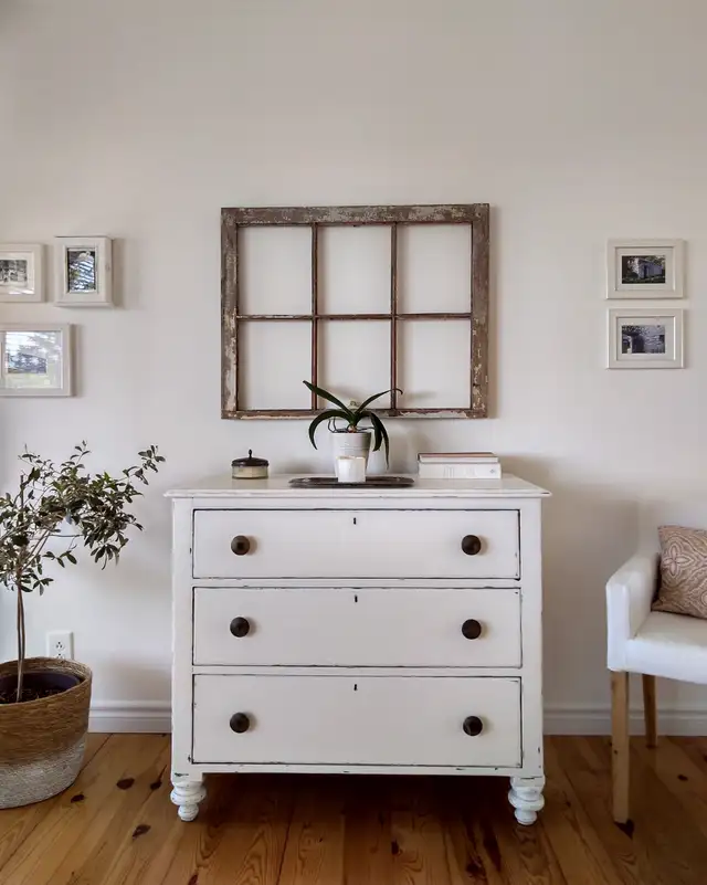 Antique Chest of Drawers | Dresser in Dressers & Wardrobes in City of Toronto - Image 4