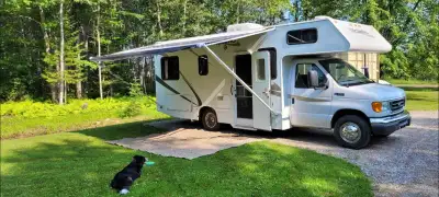 Beautiful 2005, classC 24 foot Ford 350 majestic motorhome to trade for toy hauler. Beautiful inside...