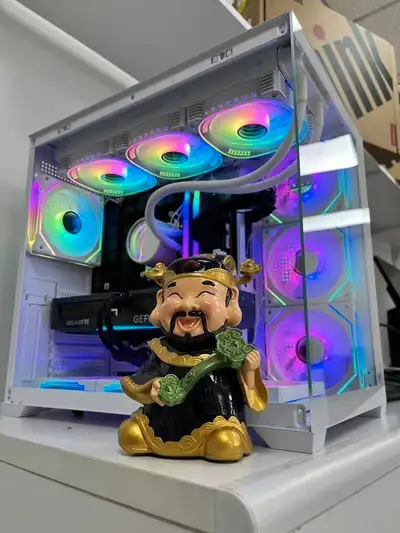 HOT SALAE PC  AMD Ryzen 7 7700X ,32G, 1TB SSD RTX 5070, View more