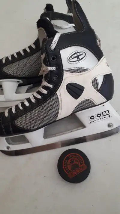 Mens size 12 CCM 159 Hockey Skates, View more