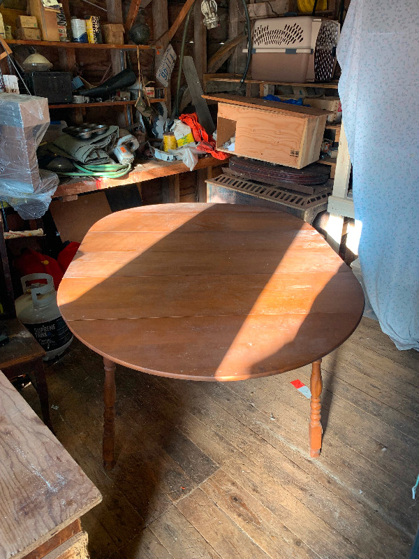 Used dining/kitchen table in Other Tables in New Glasgow - Image 4