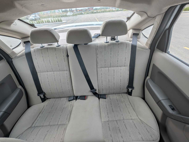 FOR SALE! 2011 Ford Focus SE 4DR Sedan Silver in Cars & Trucks in Edmonton - Image 4