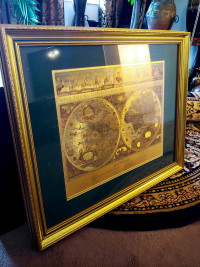 VANTAGE GOLDEN GLOBEWALL MAP GOLD TONE FRAME WITH GLASS