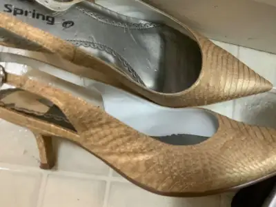 LADIES DRESS SHOES— SZ 8, BRAND NAME, ITALIAN, View more