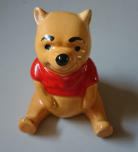 Vintage Walt Disney Prod "Winnie The Pooh" Porcelain Figurine