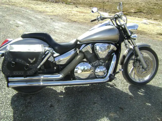 2005 Honda VTX 1300 for sale 2450 obo in Street, Cruisers & Choppers in Truro - Image 3