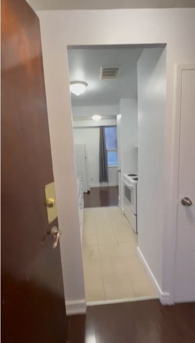 1 BEDROOM APARTMENT FOR RENT - WESTON AND LAWRENCE Experience city living, poised for comfort in the...