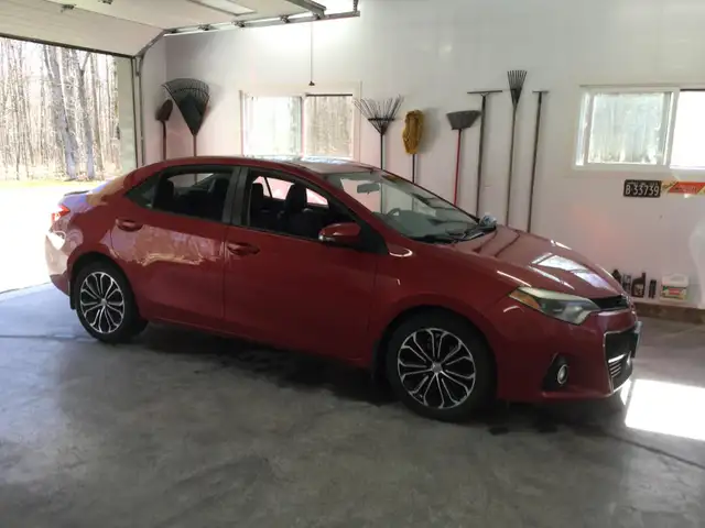 2014 Corolla S430219606633359362