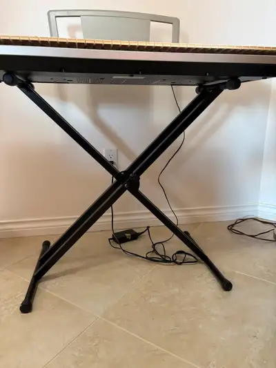Selling our old Yamaha PSR S700 keyboard and stand - had for 10 years - everything still works great...